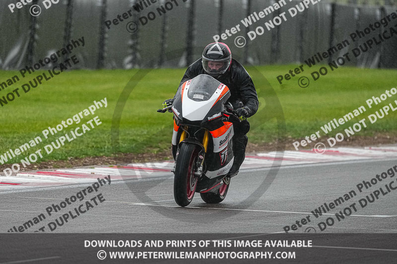 donington no limits trackday;donington park photographs;donington trackday photographs;estoril;event digital images;motorbikes;no limits;no limits trackdays;peter wileman photography;portugal;trackday;trackday digital images;trackday photos